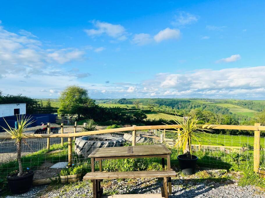 2 Bedroom Holiday Home In The Heart Of West Wales St Clears Exteriör bild